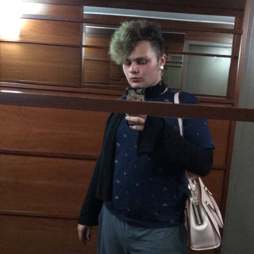 Meet your Posher, Christian